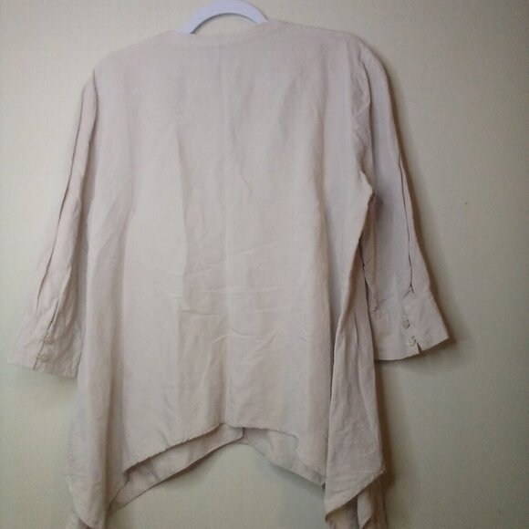 The Limited Blouse Shirt L Button Up 3/4 Sleeve Bat Wing Hem Linen Blend Tan - Picture 6 of 15